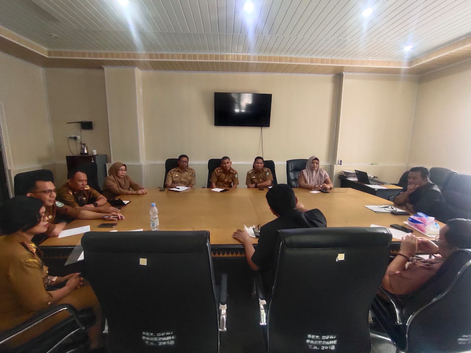 Komisi III DPRD Parepare Pertanyakan Izin Bangunan di Bantaran Sungai dan Pengawasan Reklame